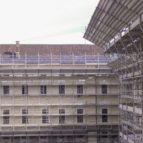 Fassadengerüst an einer Fassade